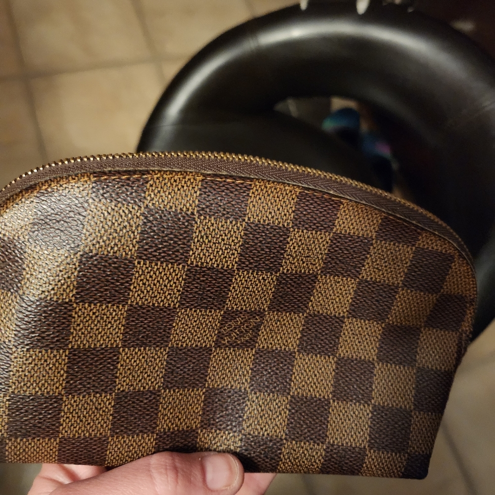 Louis vuitton  make up pouch